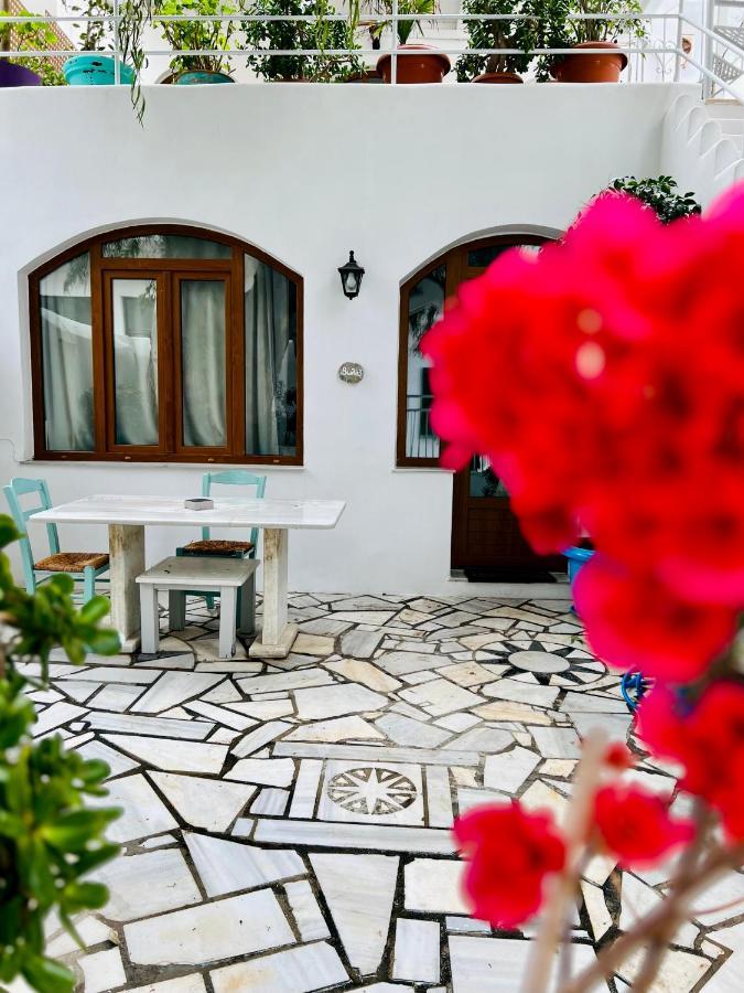 Pallada Boutique Tínos Buitenkant foto